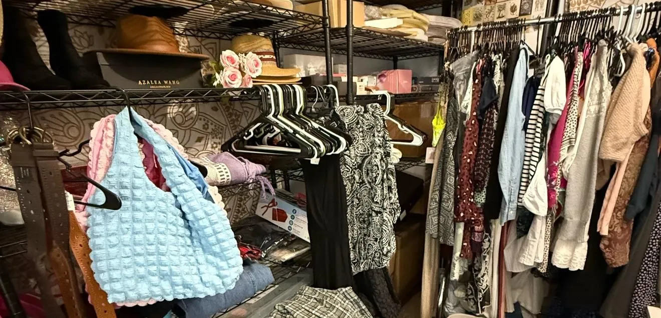 Store Image