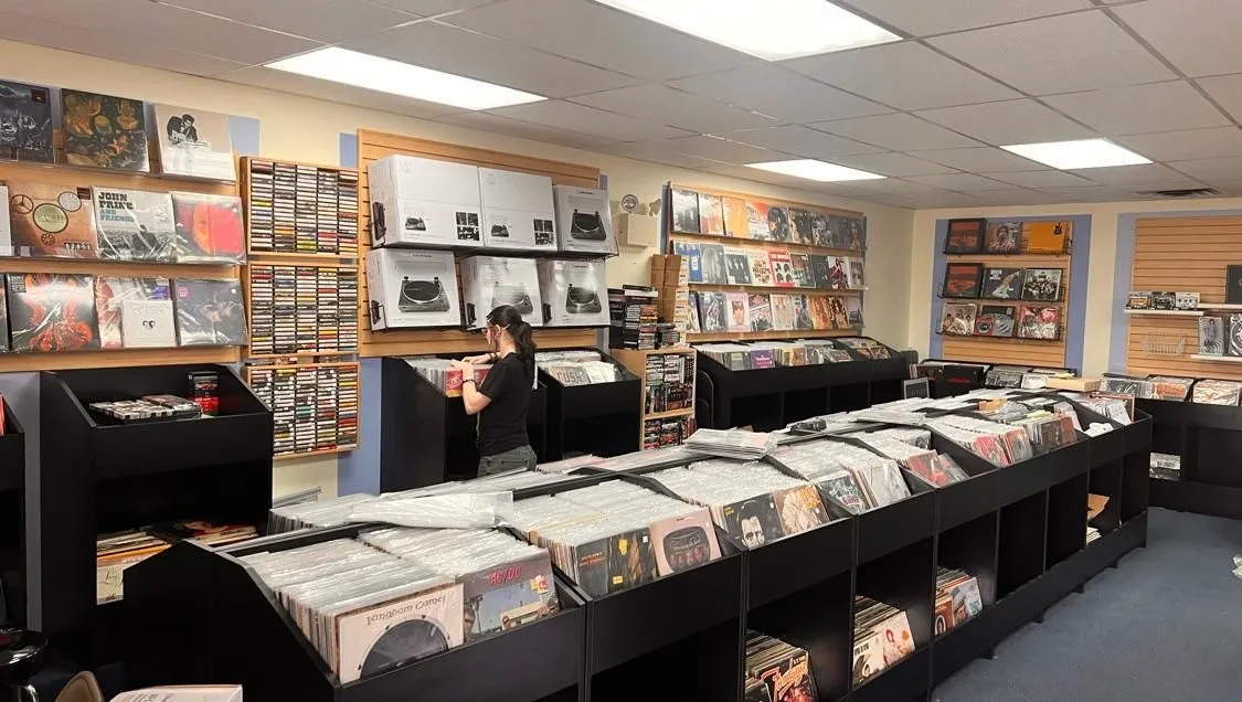 Store Image