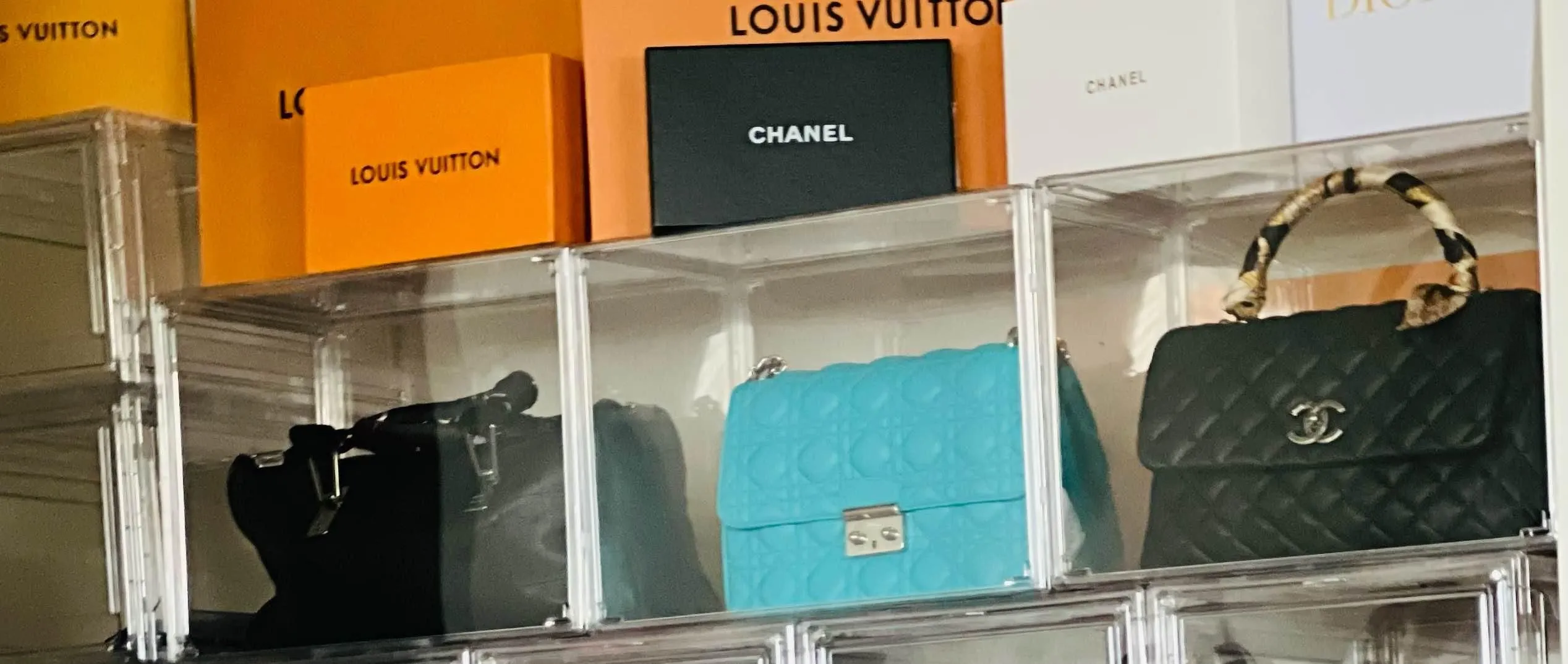 Store Image