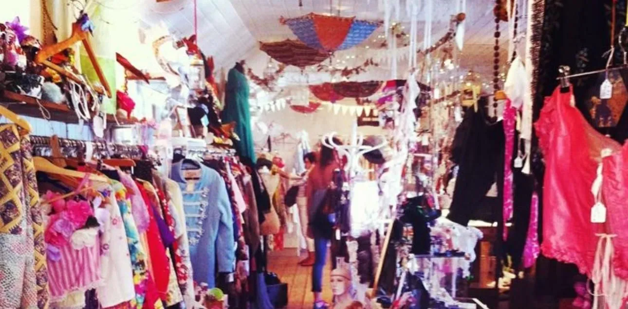 Store Image