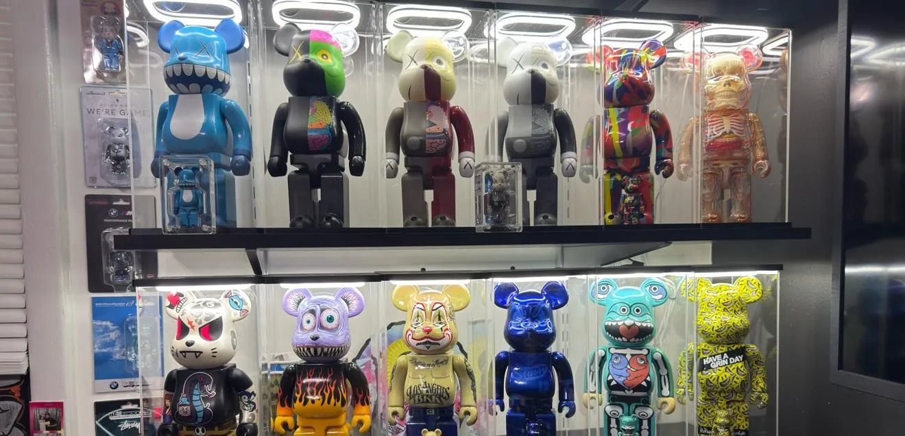 Store Image