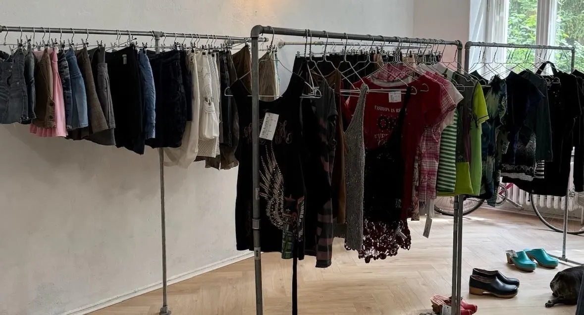 Store Image