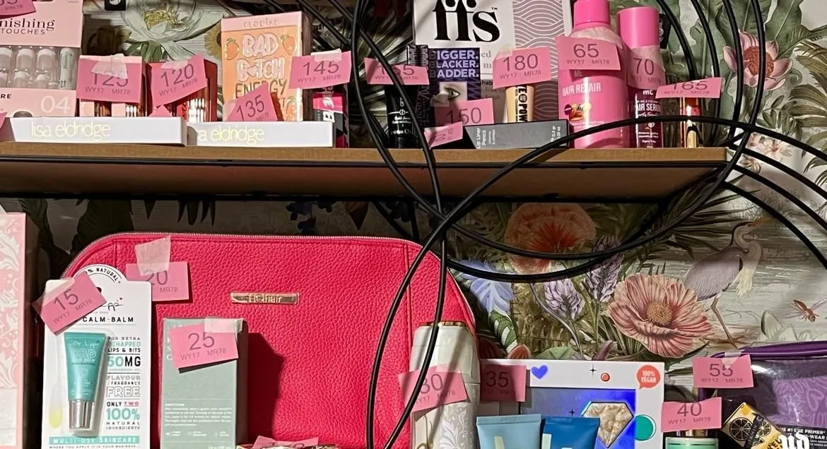 Store Image