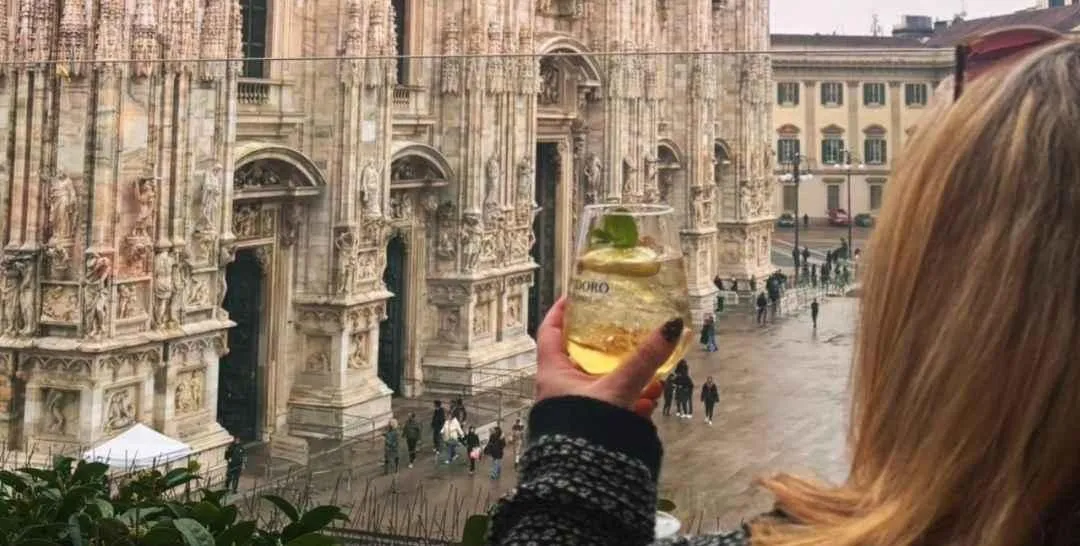 Store Image
