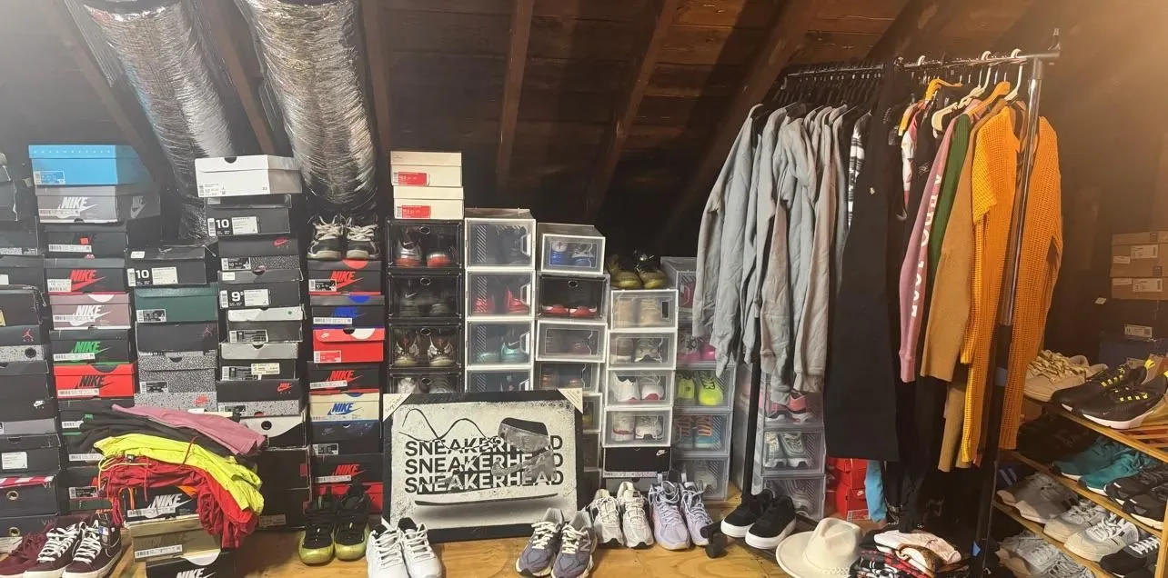 Store Image