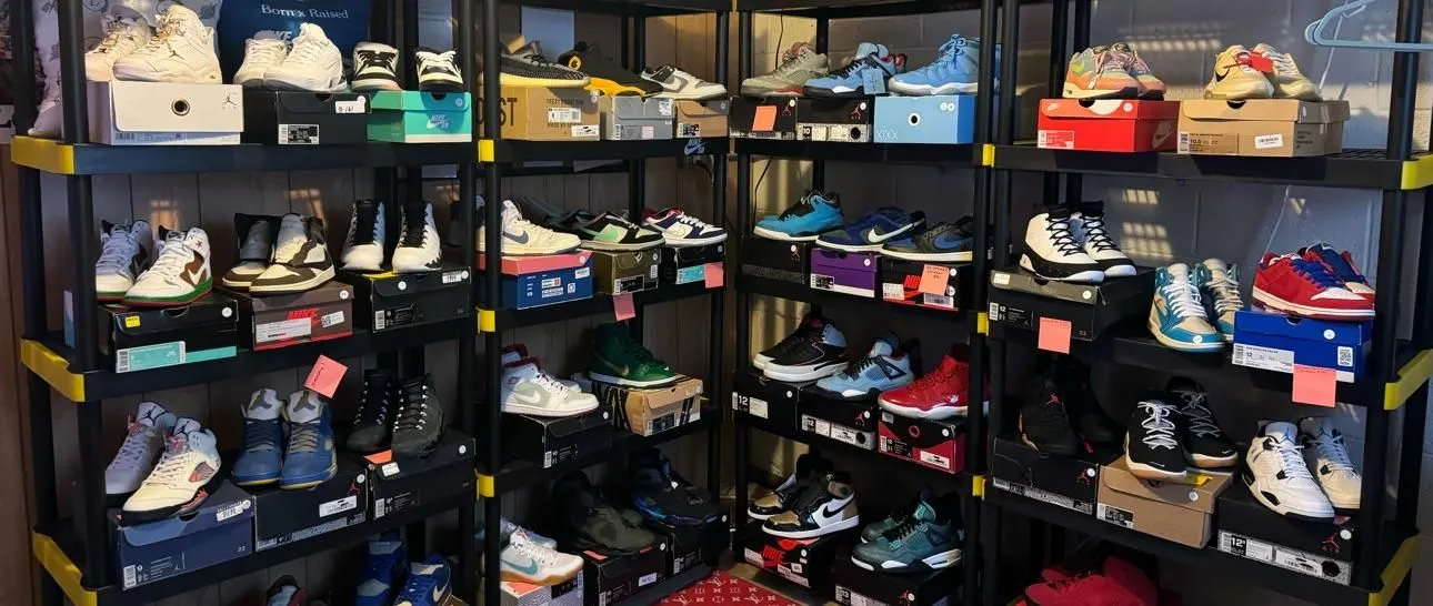 Store Image