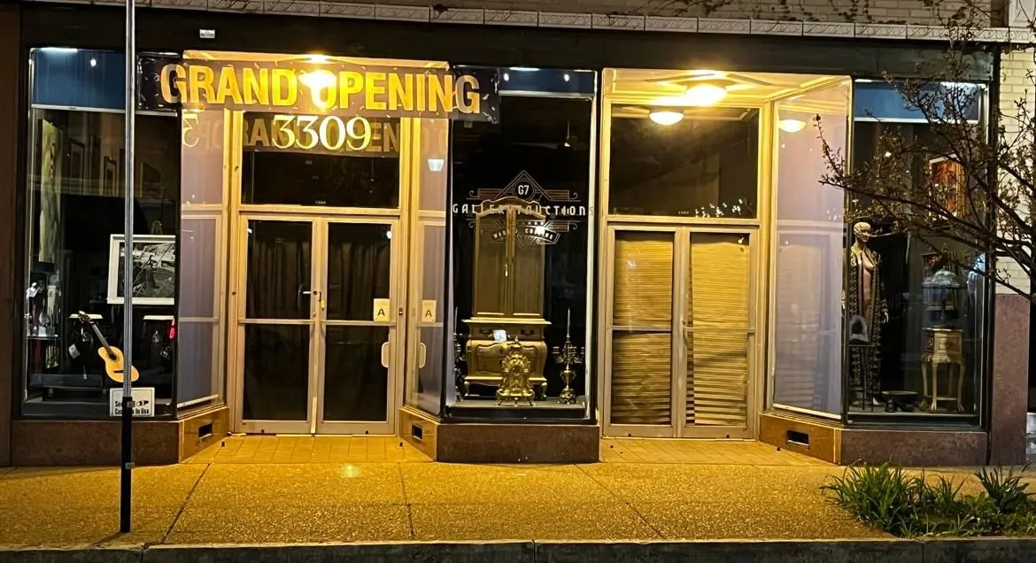 Store Image