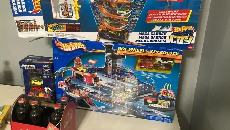 Store Image