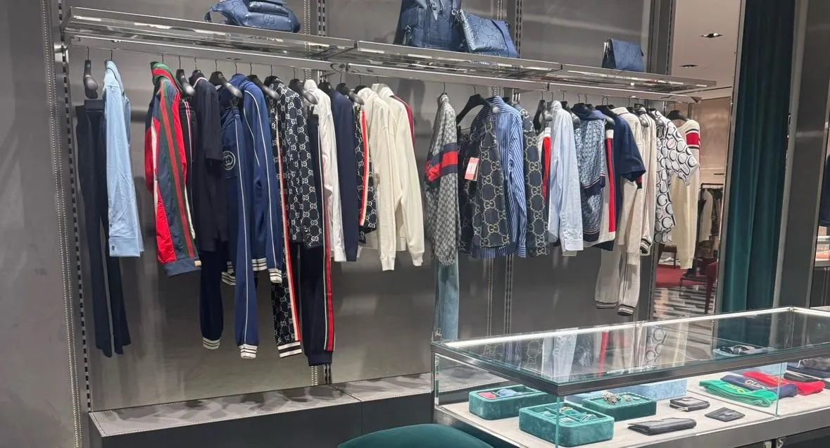 Store Image