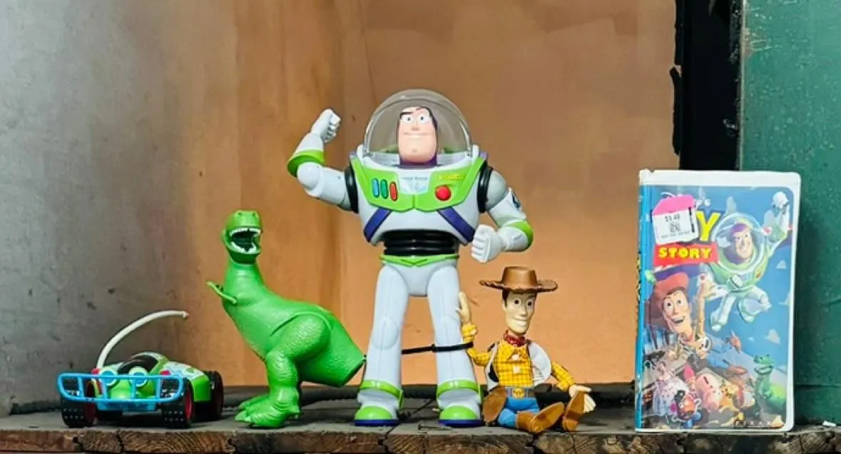 Store Image