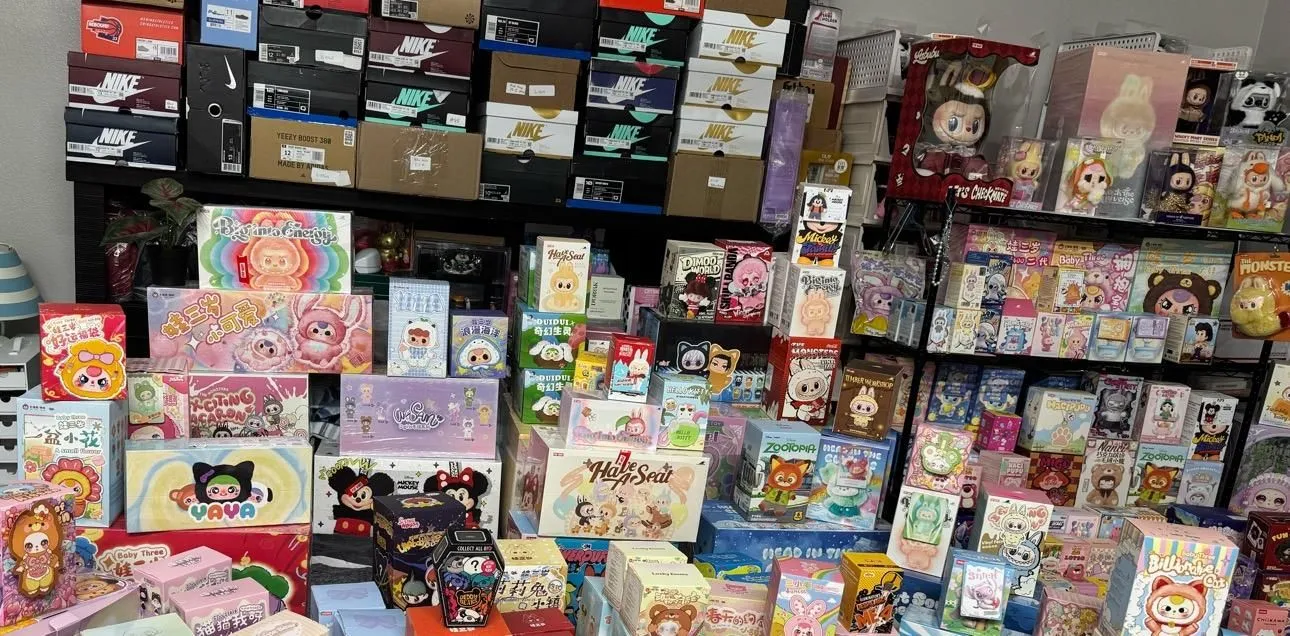 Store Image