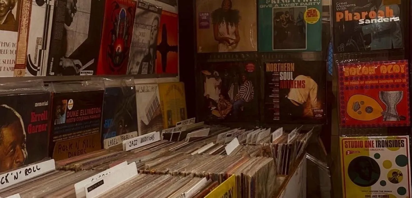 Store Image