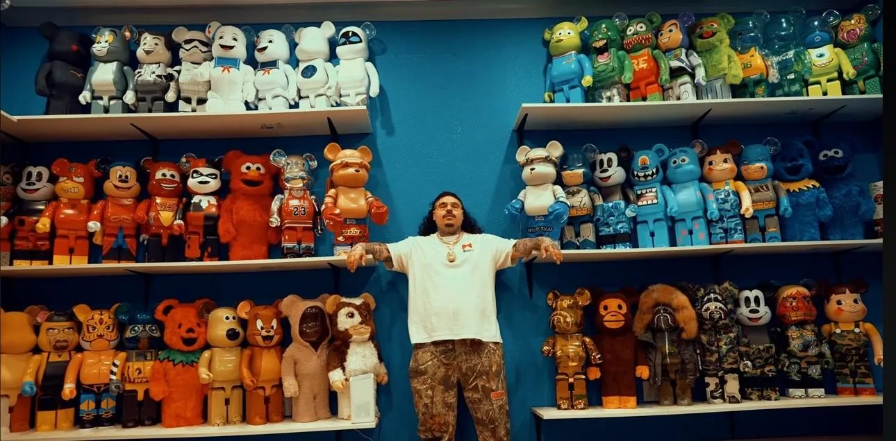 Store Image