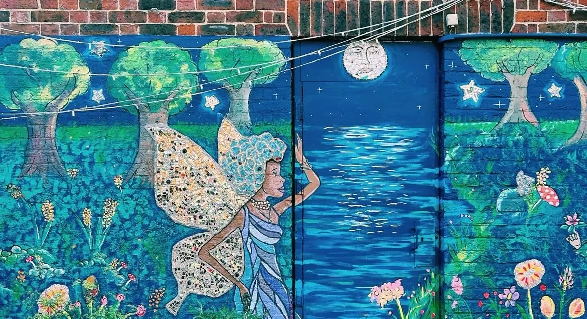 Store Image