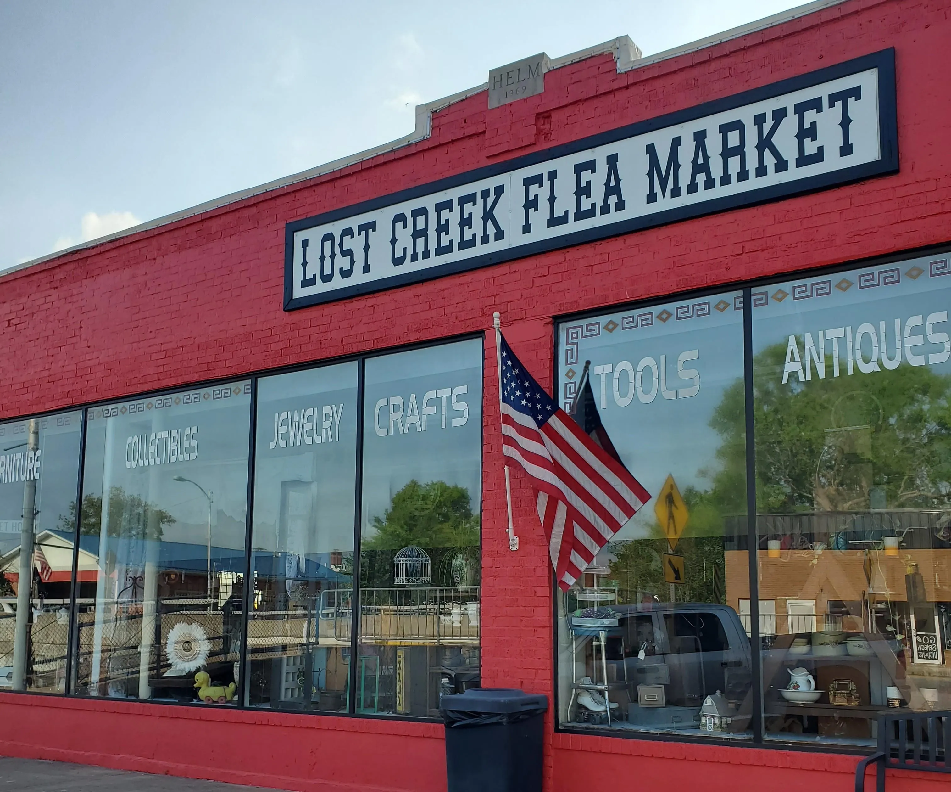 Store Image