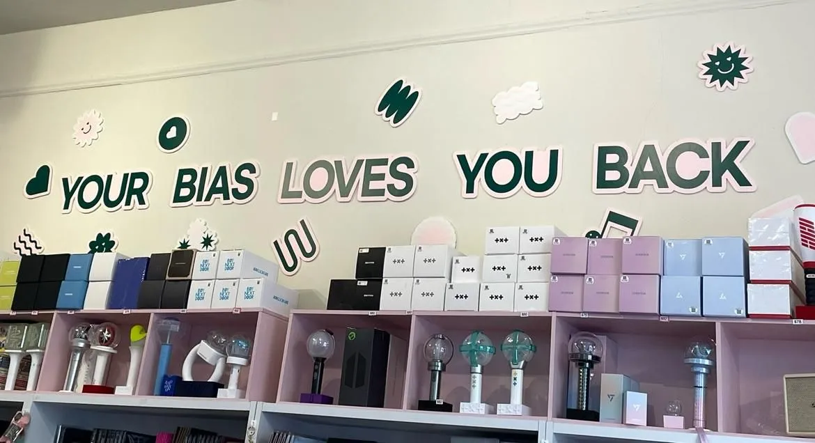 Store Image