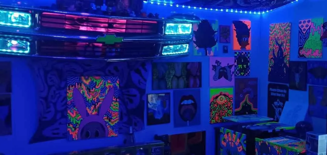 Store Image