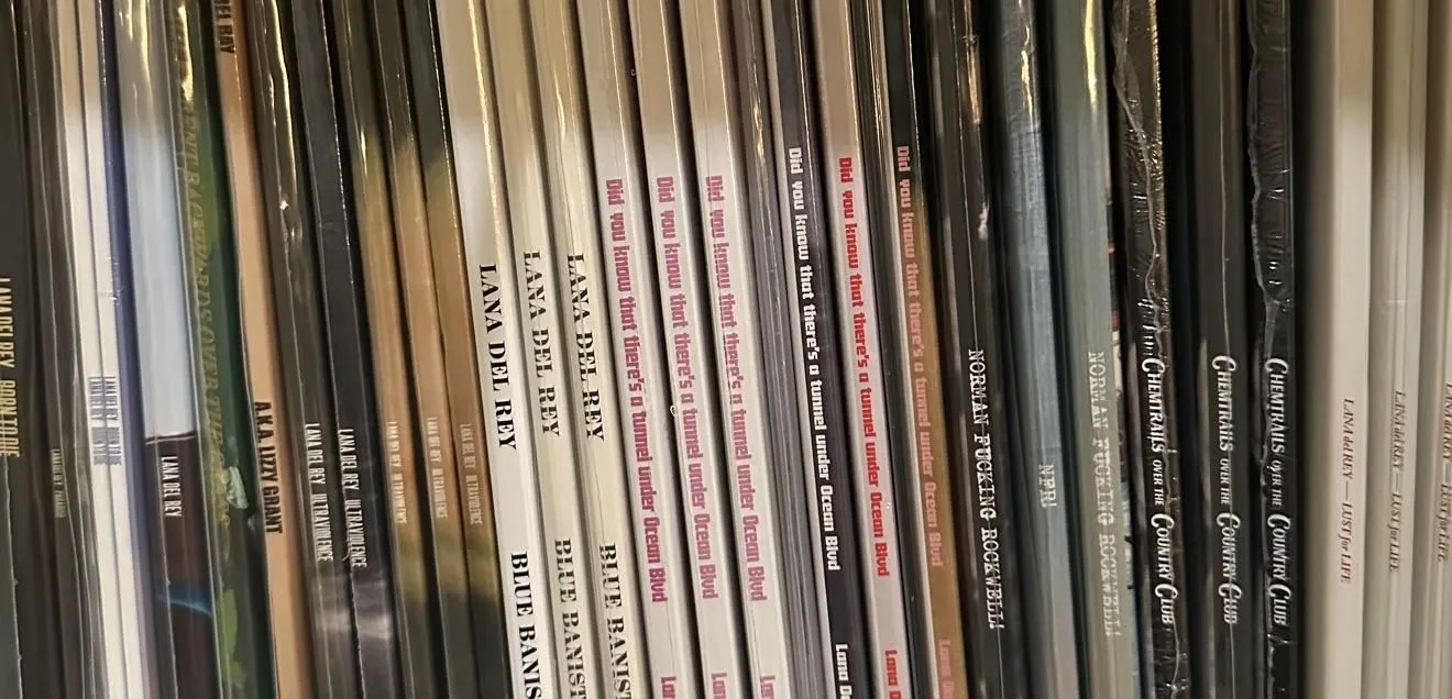 Store Image