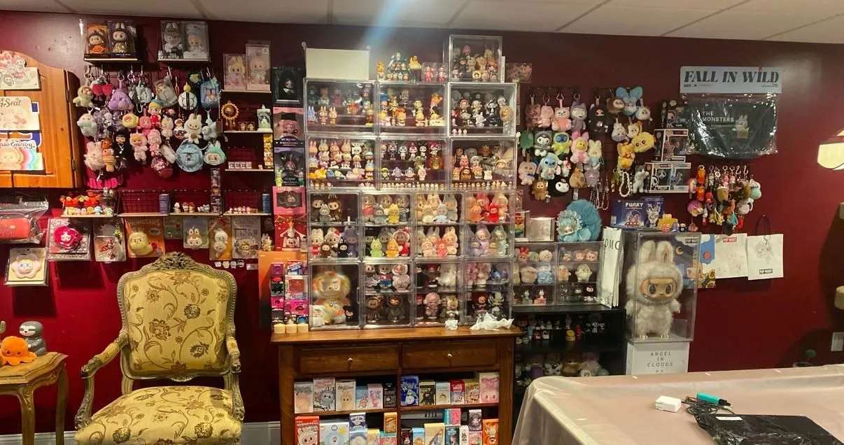 Store Image