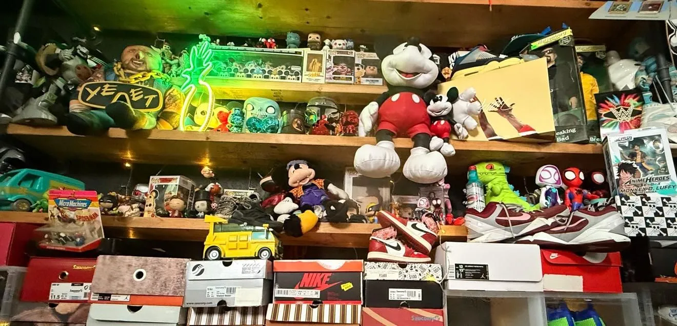 Store Image