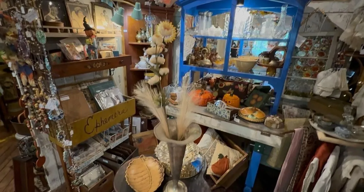 Store Image