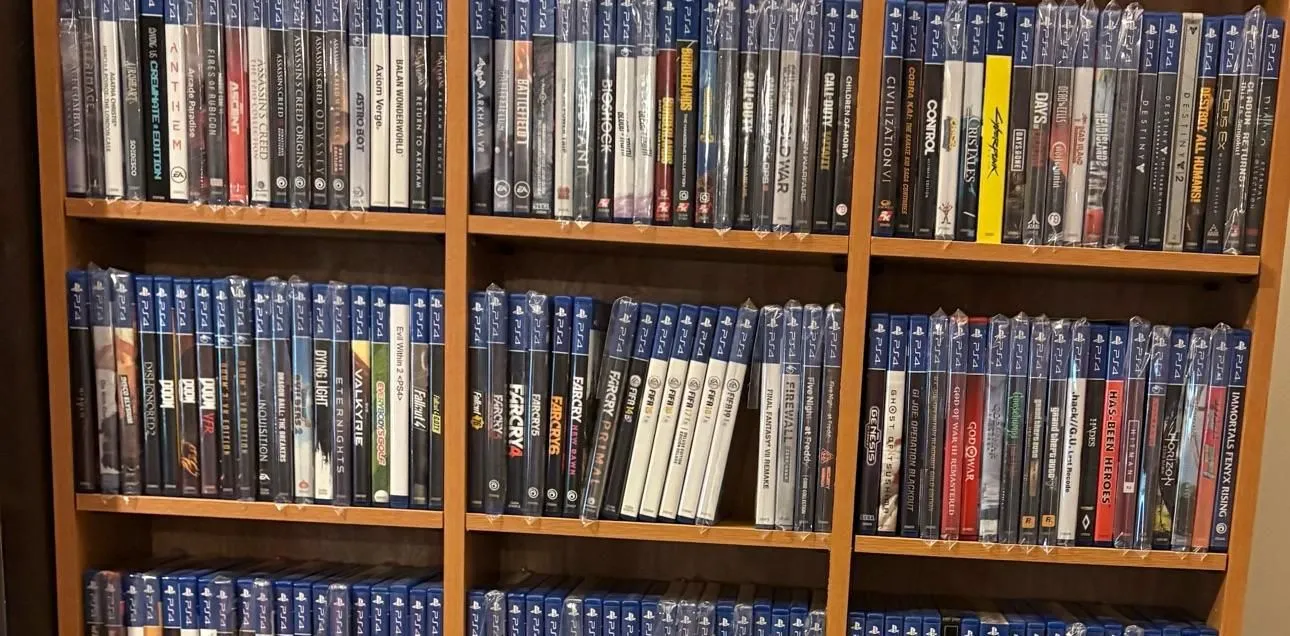 Store Image