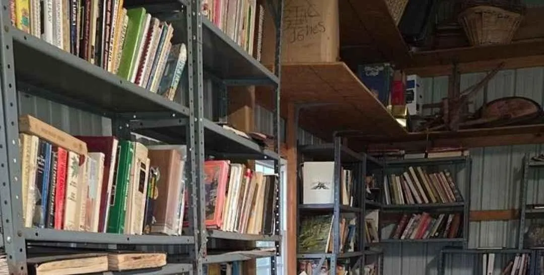 Store Image
