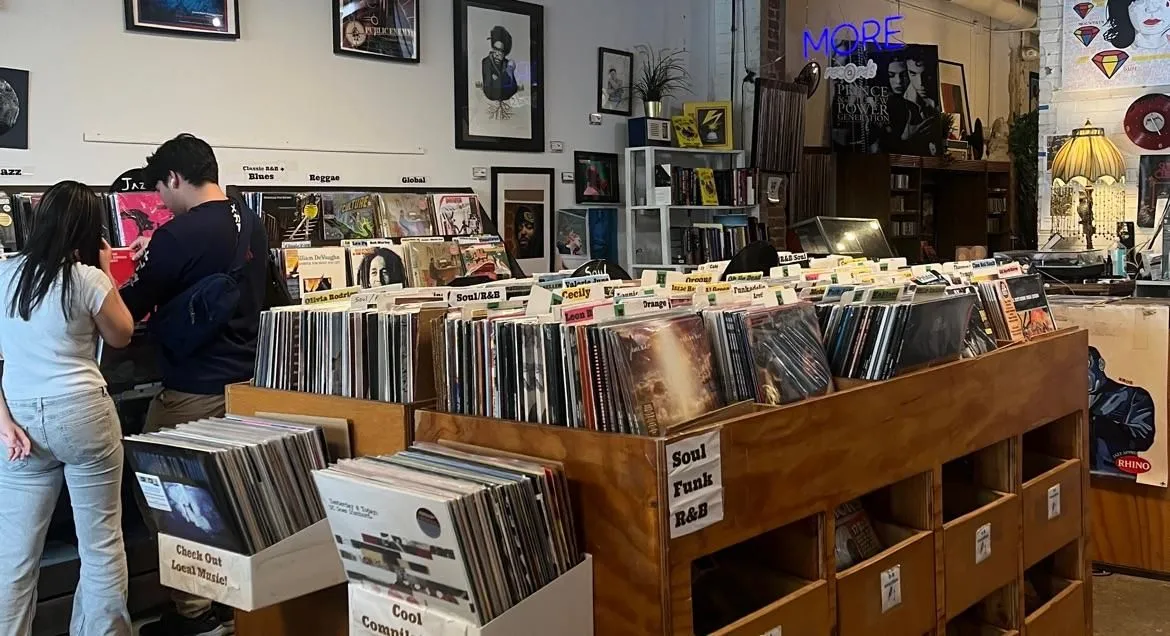 Store Image