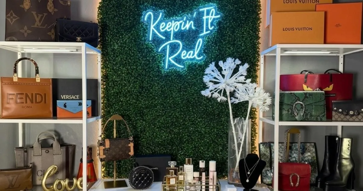 Store Image