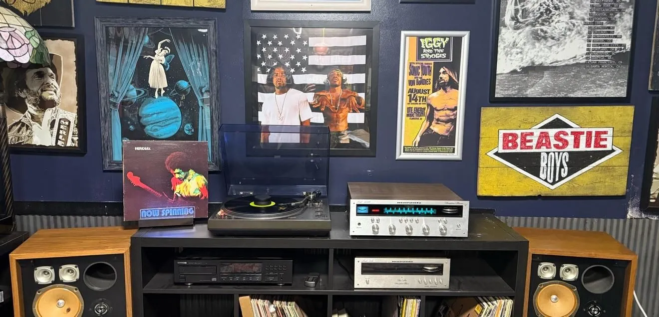 Store Image