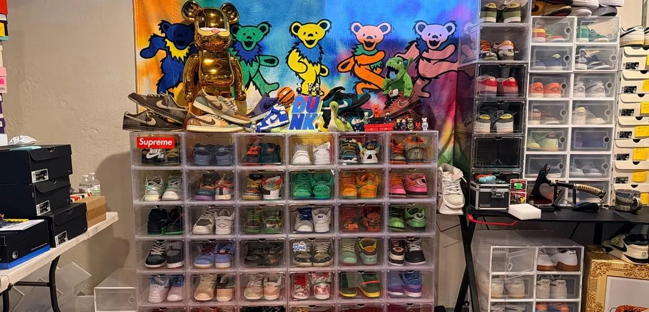 Store Image