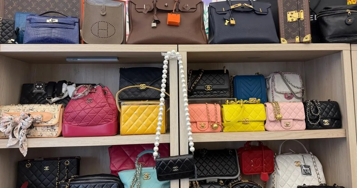 Store Image