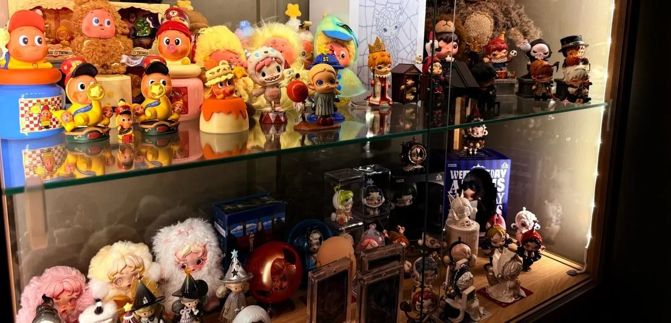 Store Image