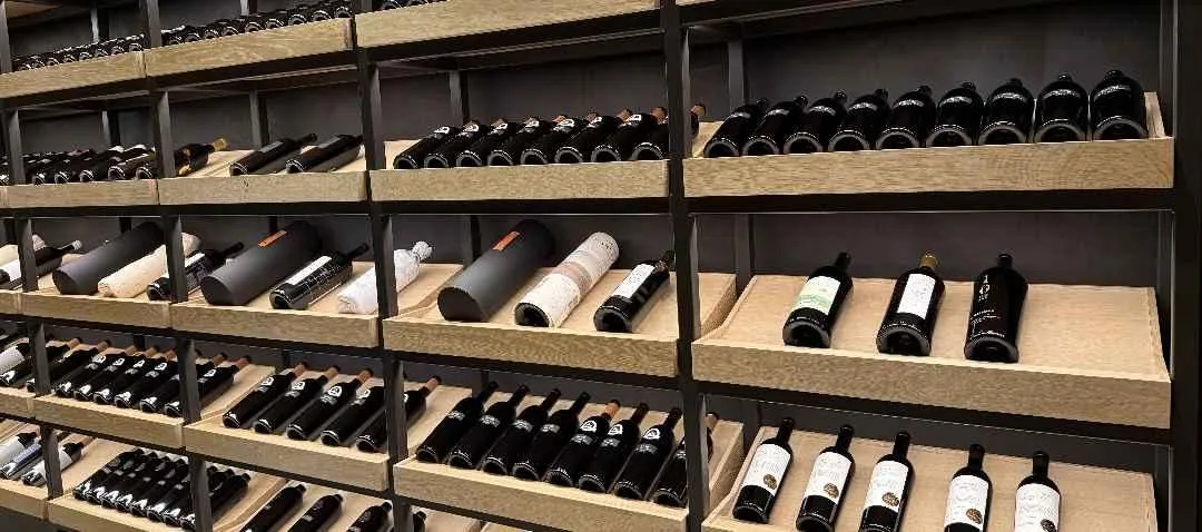 Store Image