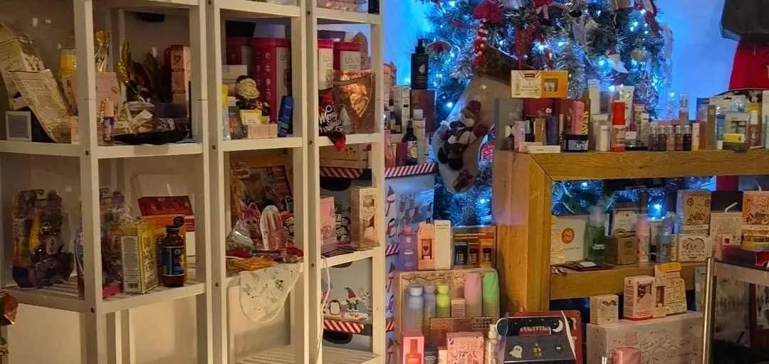 Store Image