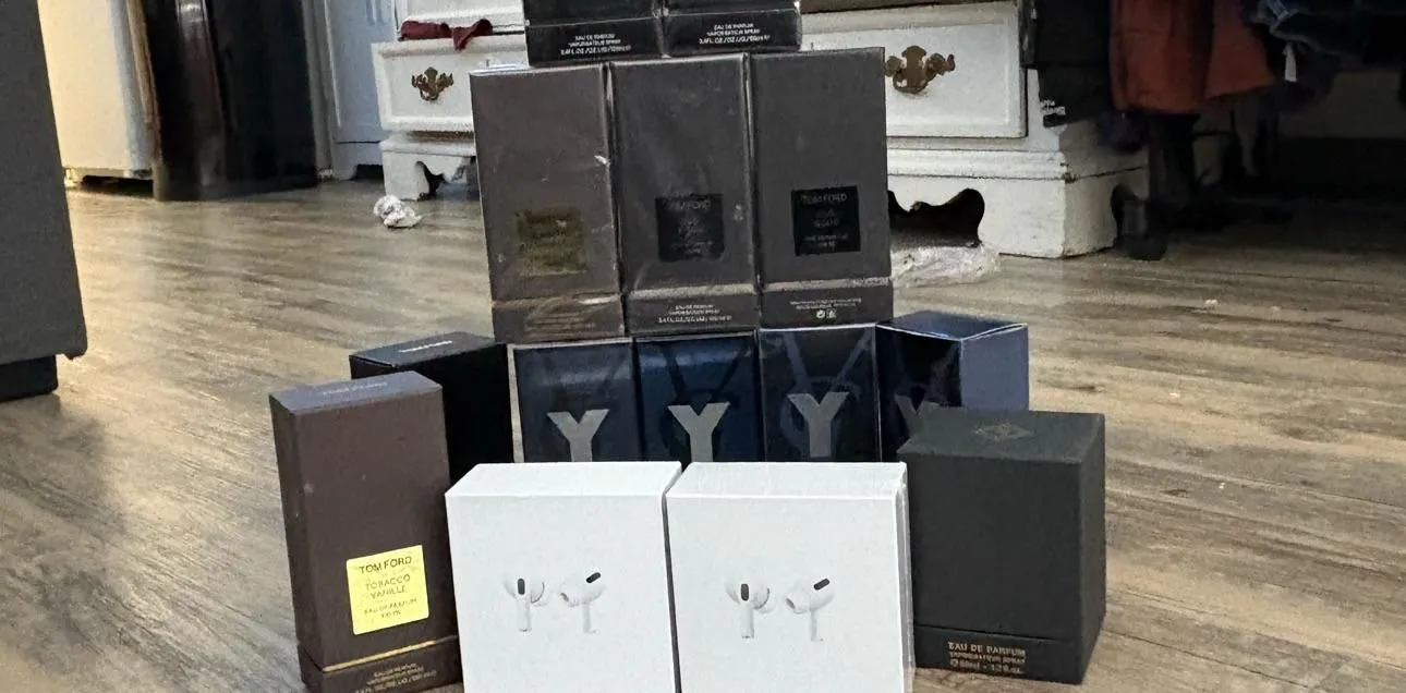 Store Image