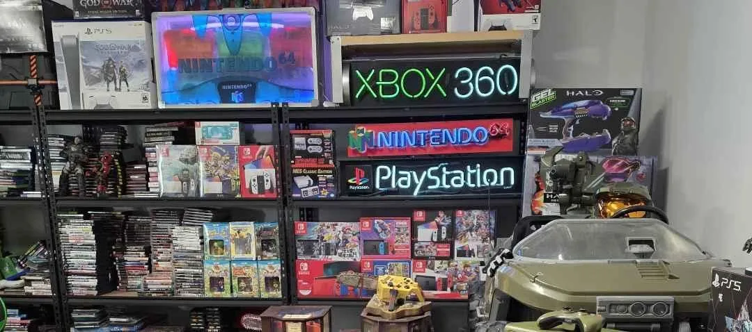 Store Image