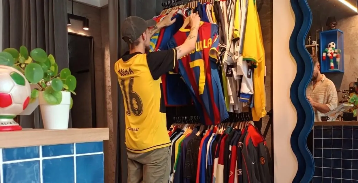 Store Image