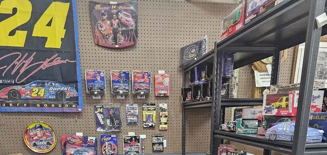 Store Image