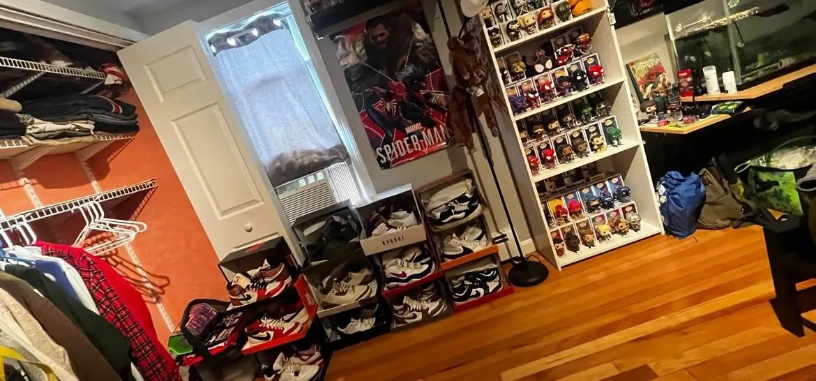 Store Image