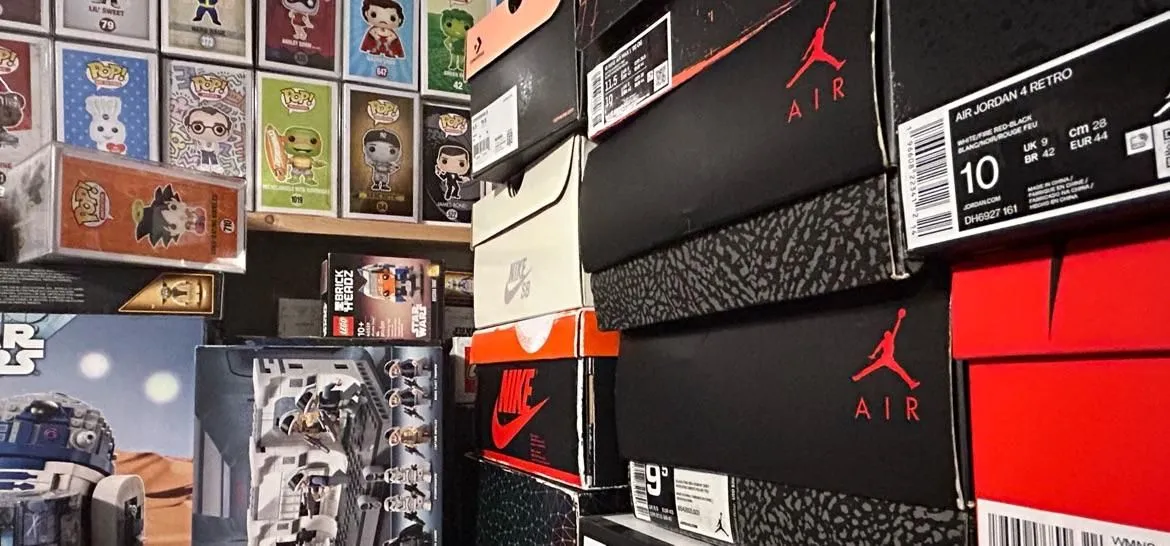 Store Image