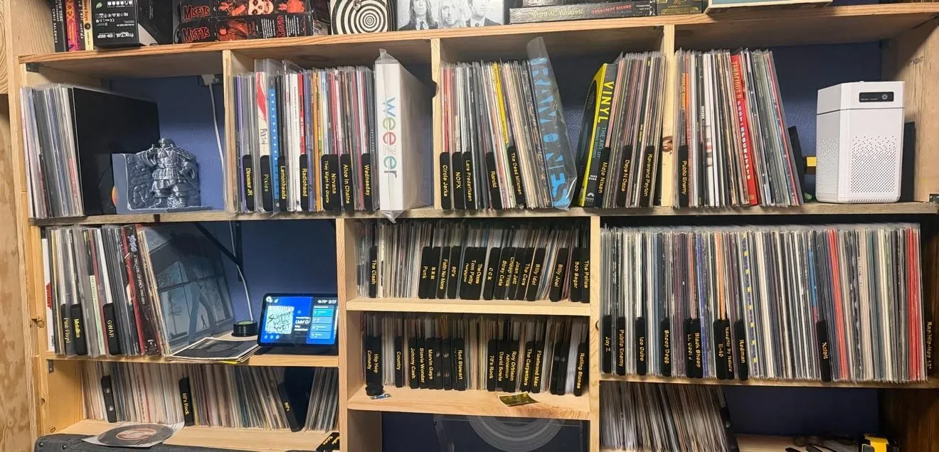 Store Image
