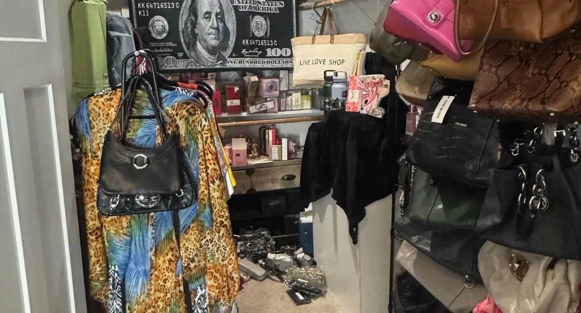 Store Image