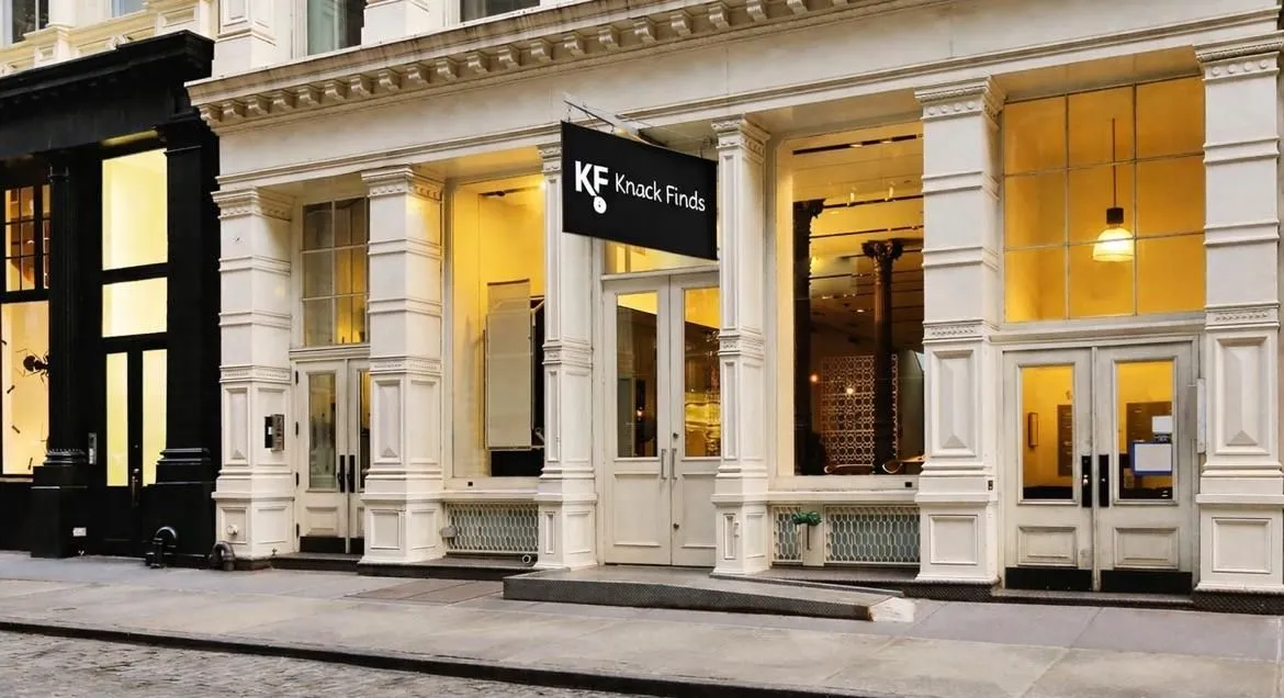 Store Image