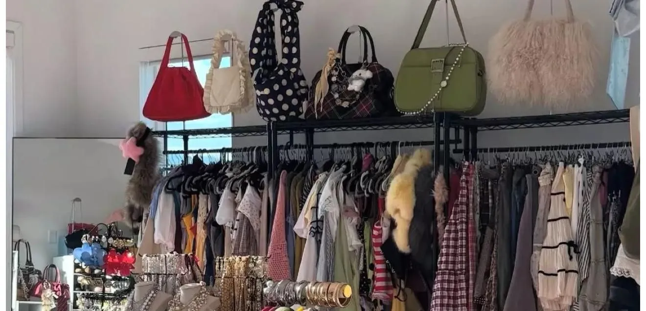 Store Image