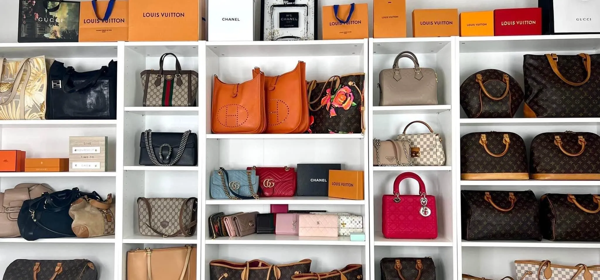 Store Image