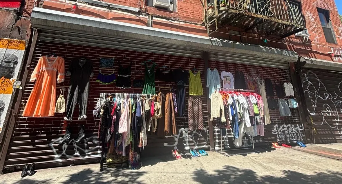Store Image