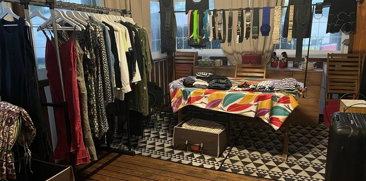 Store Image