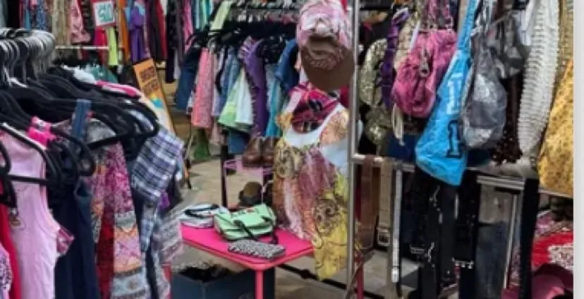 Store Image