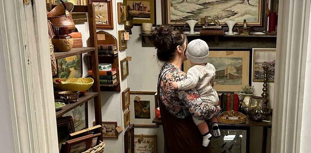 Store Image